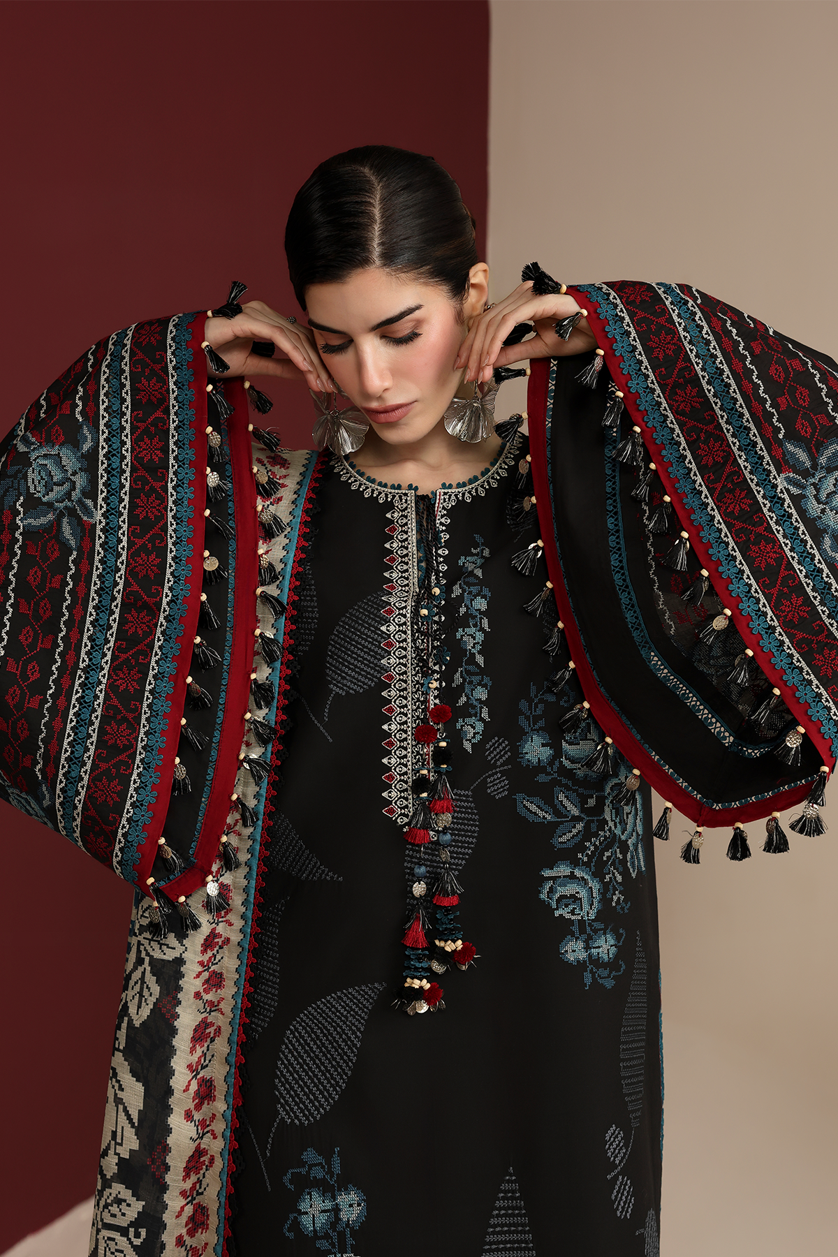 EMBROIDERED LAWN IL26-D05 JZ-IL26-D05-1-S | 3 PIECES