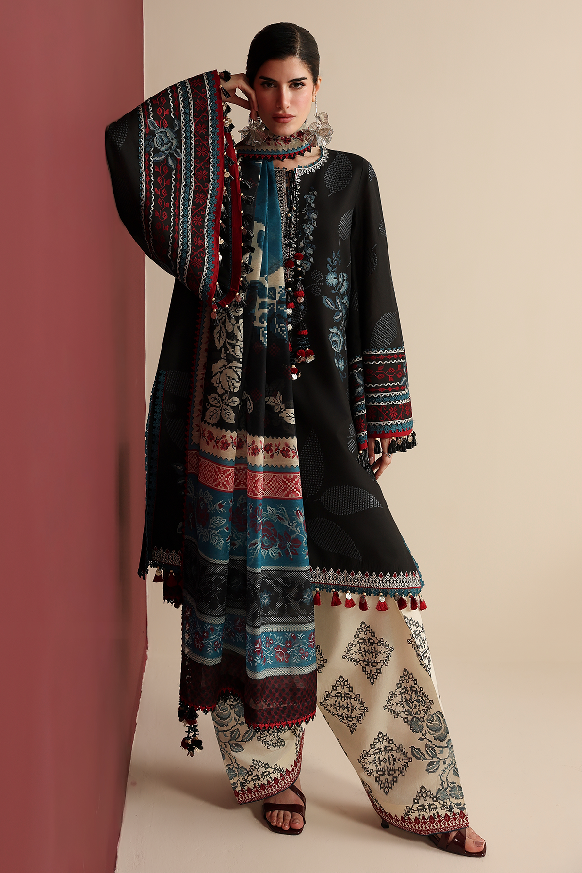 EMBROIDERED LAWN IL26-D05 JZ-IL26-D05-1-S | 3 PIECES