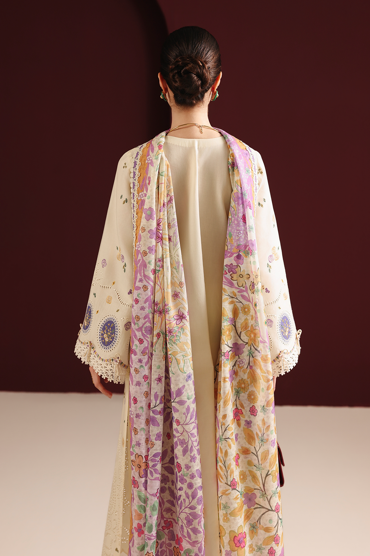 EMBROIDERED LAWN IL26-D01 JZ-IL26-D01-1-XS | 3 PIECES