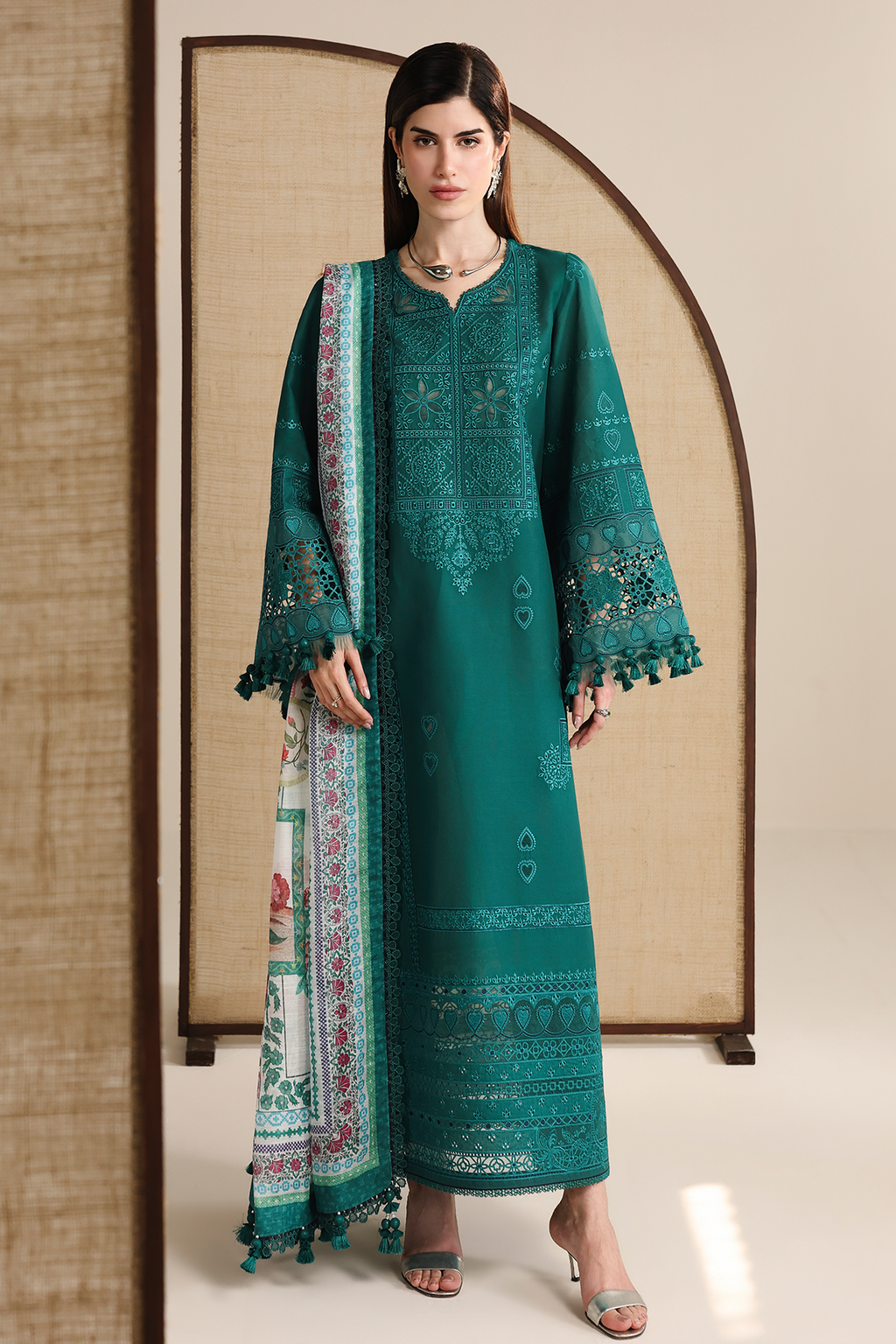 EMBROIDERED LAWN IL26-D03 JZ-IL26-D03-1-XS | 3 PIECES