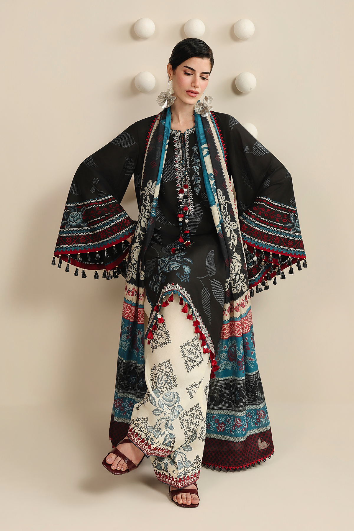 EMBROIDERED LAWN IL26-D05 JZ-IL26-D05-1-S | 3 PIECES
