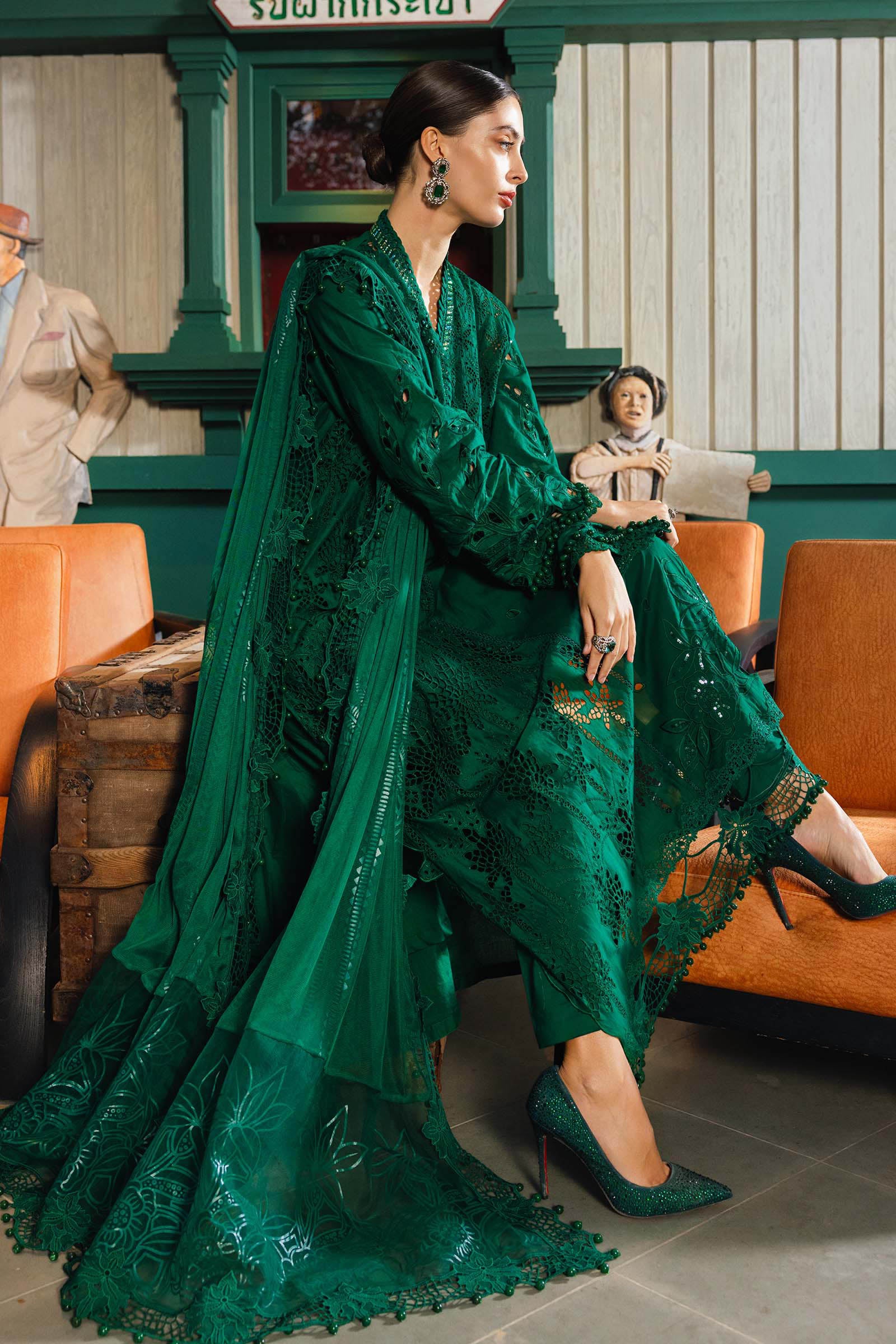 3 Piece Unstitched Embroidered Jacquard Lawn Suit (Copy)