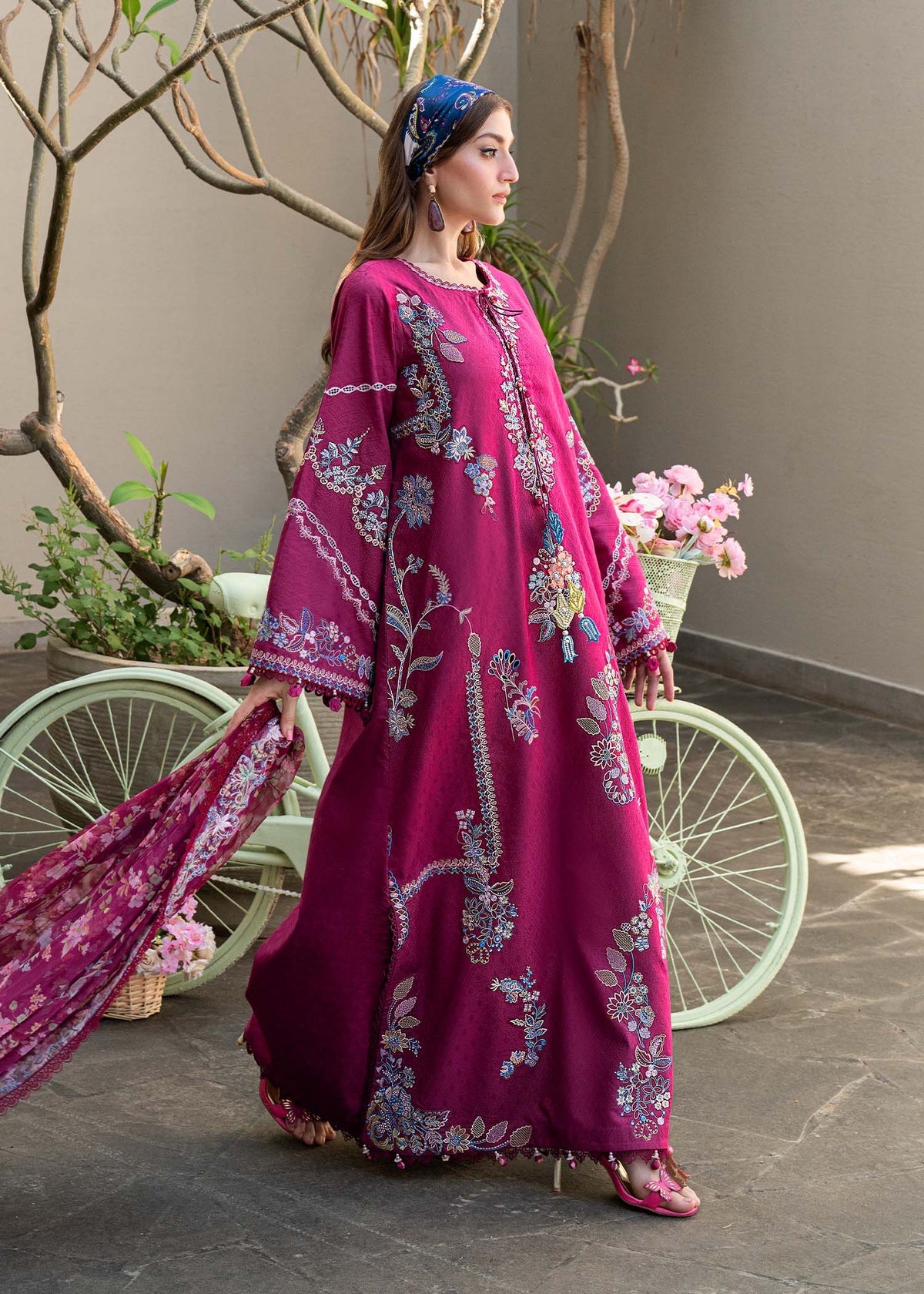 Kaia)